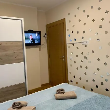 & Andria Apartment *