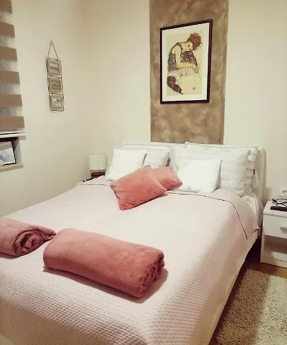 아파트 & Andria 즐라티보